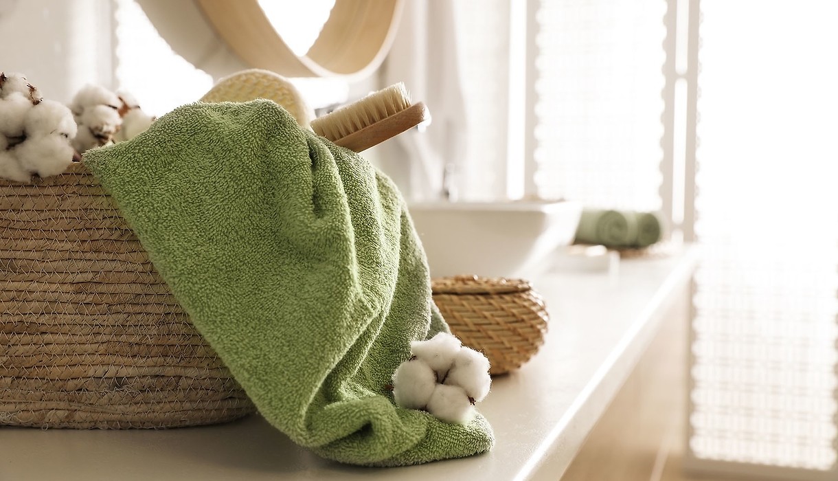 Koszyki wiklinowe w łazience