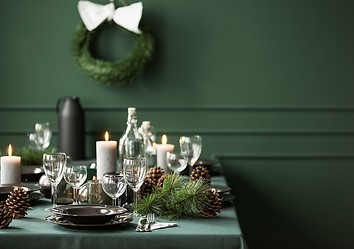 świąteczny stół w zieleni