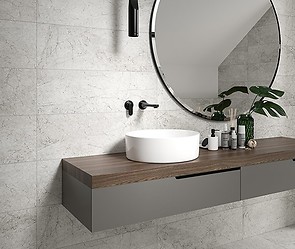 Meer, szarość kamienia