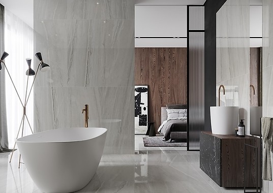 Łazienka w stylu amerykańskim z kamiennymi płytkami