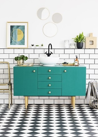 Eklektyczna łazienka to umiejętnie dobrane dodatki