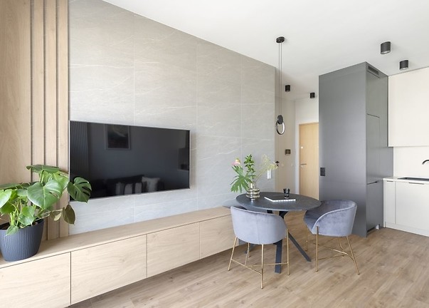 Ciekawe rozwiązanie na ścianę salonu