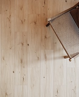 Jaki wybrać kolor fugi do płytek drewnopodobnych?