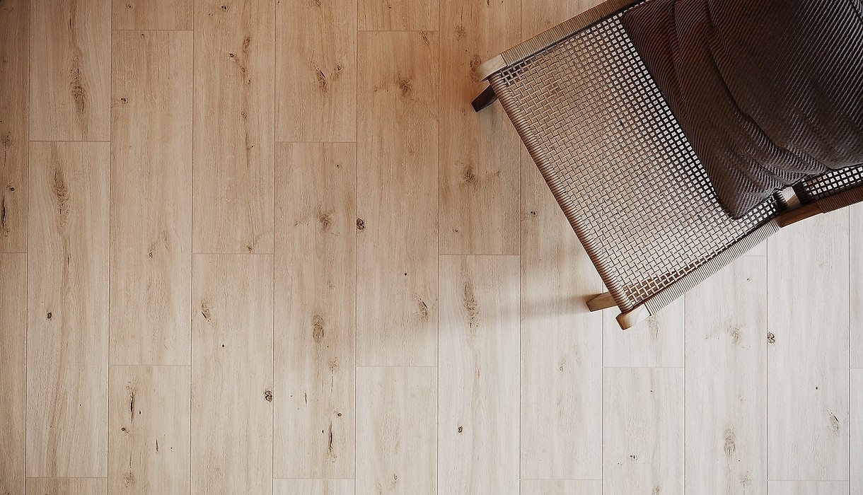 Jaki wybrać kolor fugi do płytek drewnopodobnych?