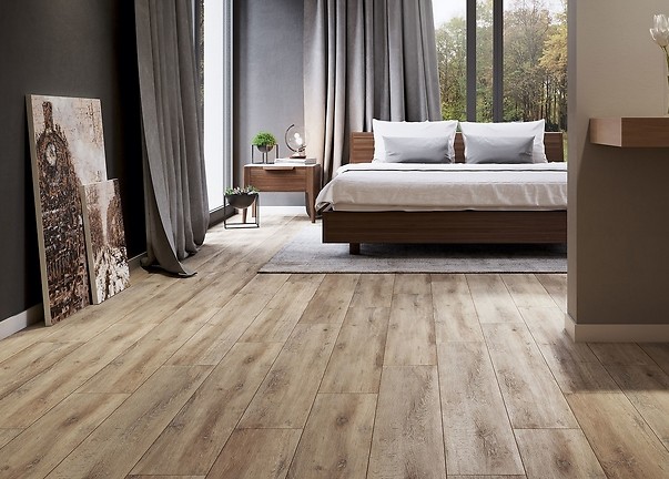 Sypialnia z drewnopodobnymi płytkami 22