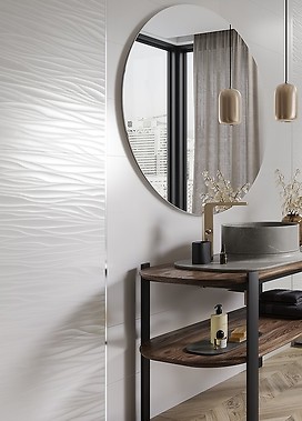 Co położyć na ściany w przedpokoju – farba, a może płytki?