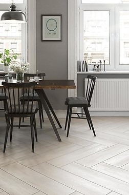 Jak układać płytki - wzdłuż czy w poprzek?