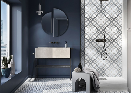 Płytki patchwork - czy przytłoczą małą łazienkę?