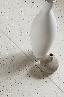 Połączenie drewna i betonu w salonie