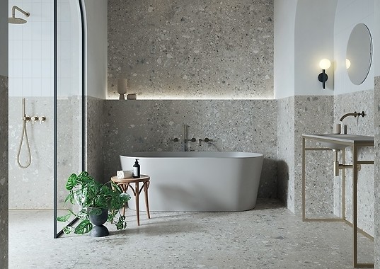 Z czym połączyć kamień na ścianie?