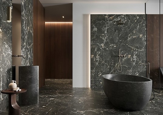 Efekt marmuru na ścianie – jak go uzyskać?