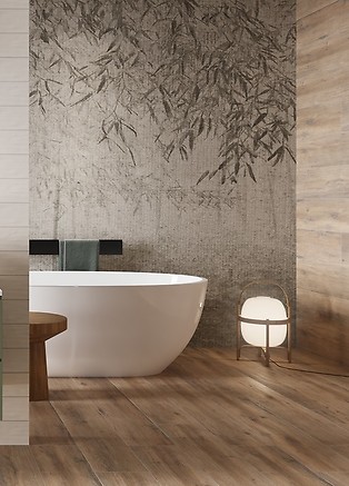 łazienka z drewnianą podłogą