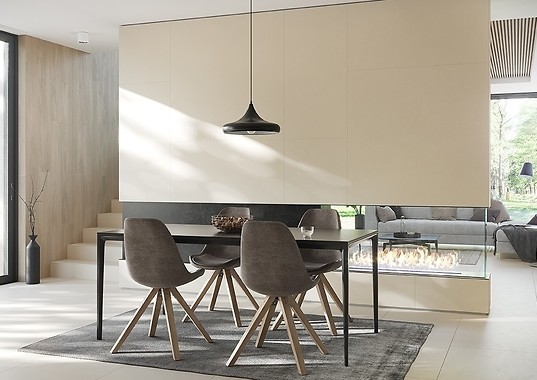 podłoga w salonie minimalistycznym