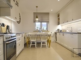 Pozostałe prace konkursowe sezonu I 205